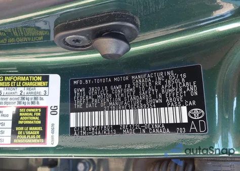 2016 Toyota Corolla Le z USA, uszkodzony, nr VIN 2T1BURHE1GC689354